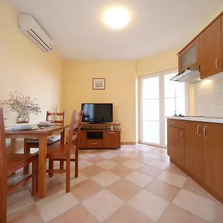 Apartments Villa Marnii Kozino Exterior photo